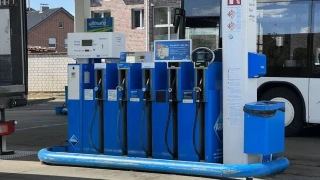 Almanya’da benzin fiyatları tarihi seviyelere taşındı