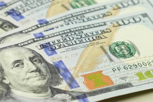 Güçlü dolar ara seçimler öncesinde Trump'ın elini zayıflatabilir